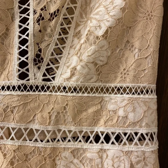 SAYLOR
Kelly Lace Mini Dress (D2) - Picture 11 of 11